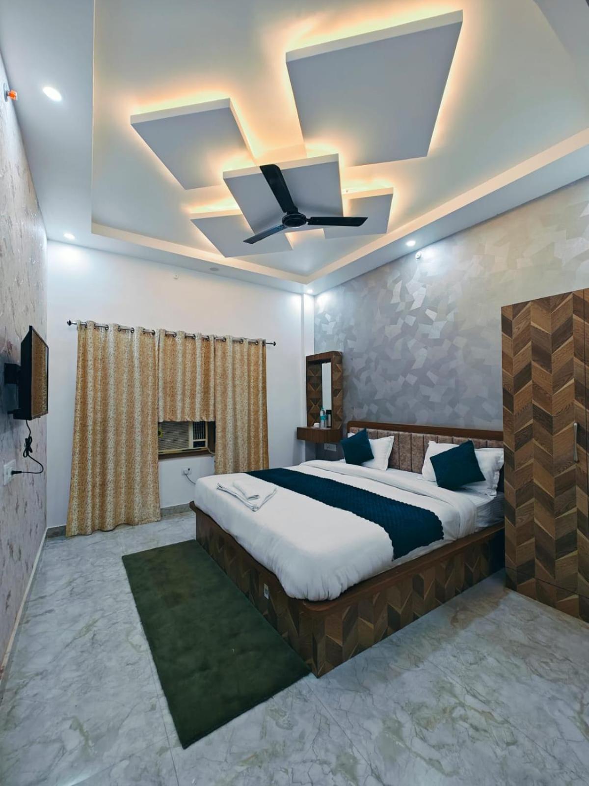 Hotel The Pushpraj Waranasi Zewnętrze zdjęcie