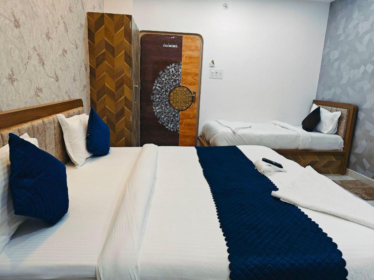 Hotel The Pushpraj Waranasi Zewnętrze zdjęcie
